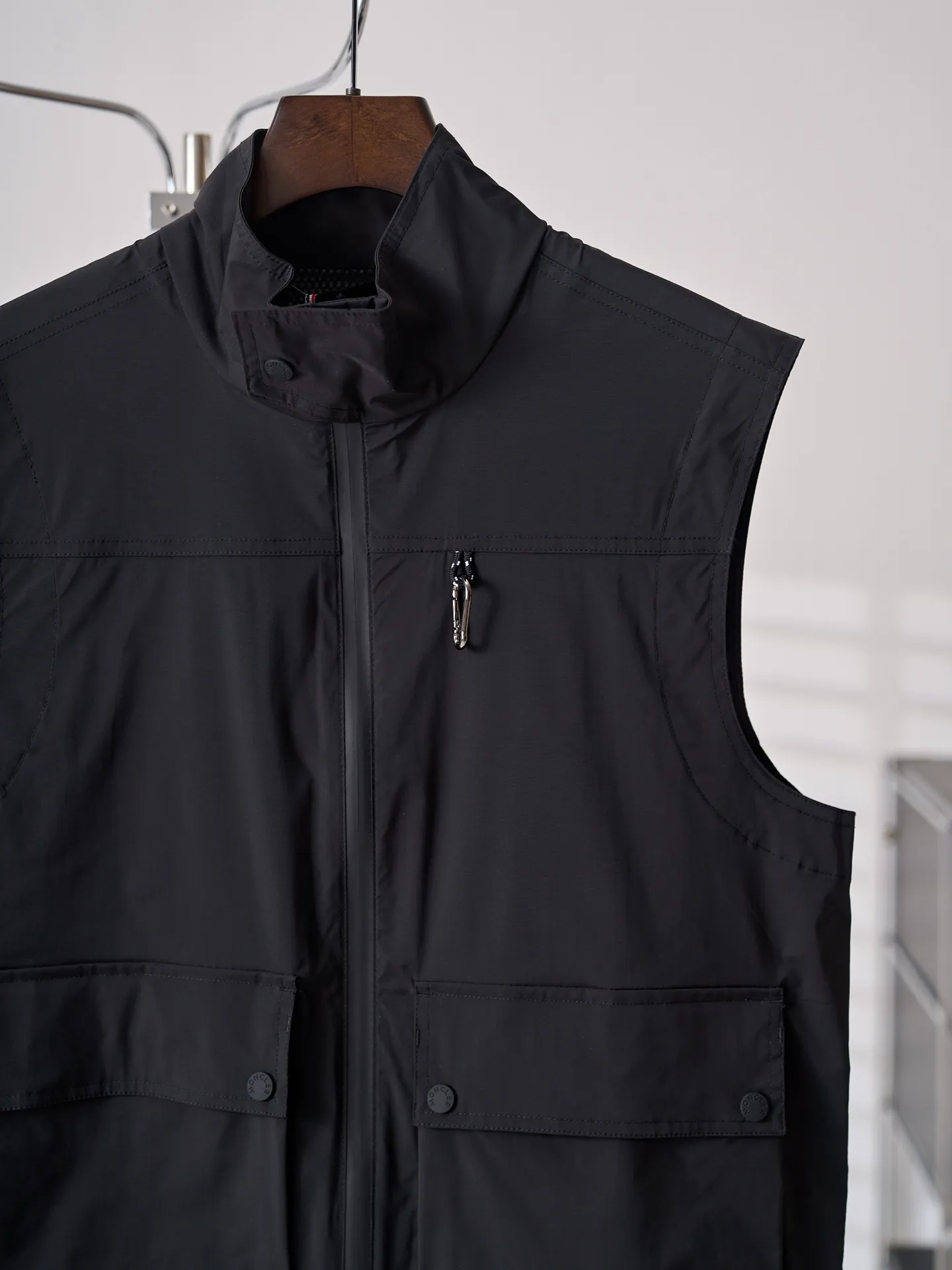 MONCLER/ 【In Stock】S M L XL ： 100% ， 、Wear-Resistant ， ， ， “ 、 ” ， ， 。 ： + Breathable ， ， ， ， 、 。 ， ， 。 ： ， ， 、 ， ， 。 ： ， 3 ， 、 ， ， 。 ， ， 。 : Logo ， 。 ： 1. ， ， ， ， ， ， 。 2. Black White ， Moncler ， ， ， ， ， ， 。 ： ， ， ， ， 。